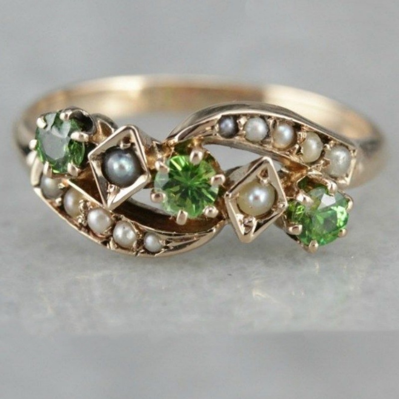 Ladies' Vintage Olive Green Synthetic Zirconia Ring